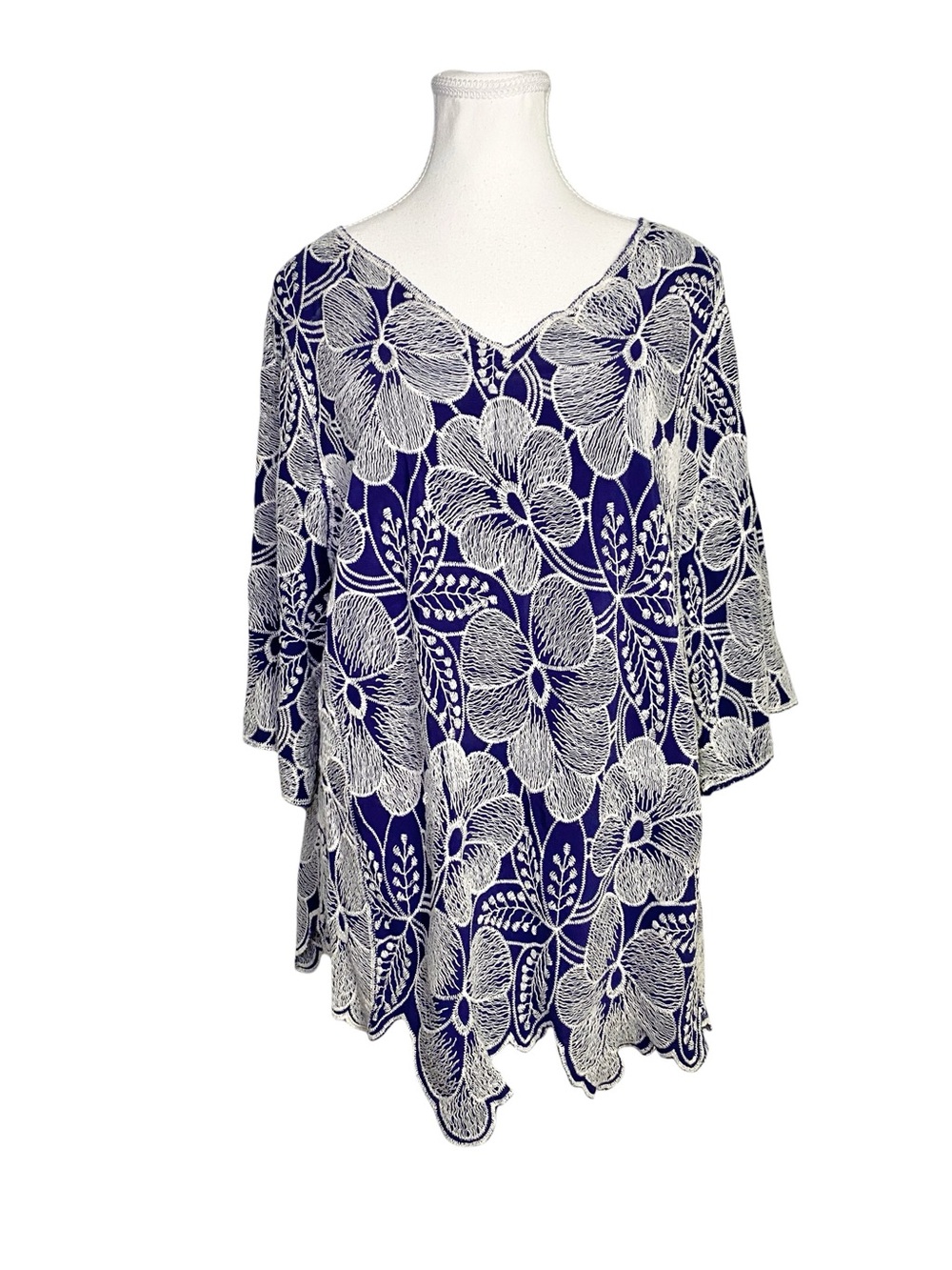 Kindred+ Plus Size Navy Blue White Floral Embroidered Boho Peasant Top